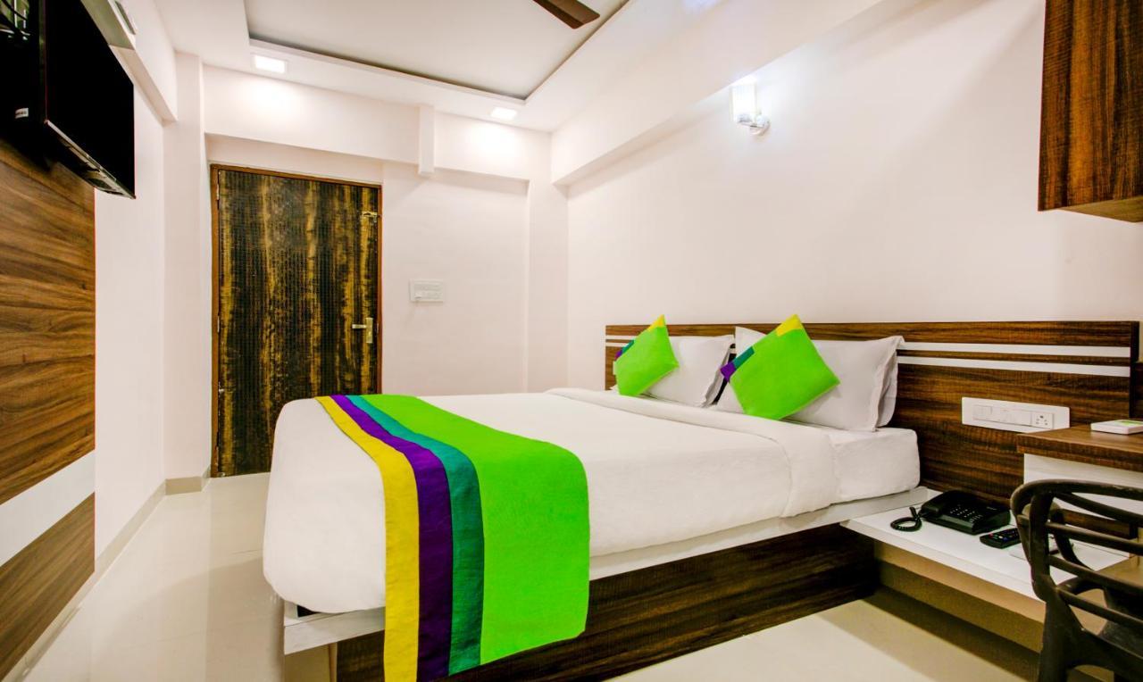 Treebo Kings Inn Vashi Navi Mumbai Esterno foto